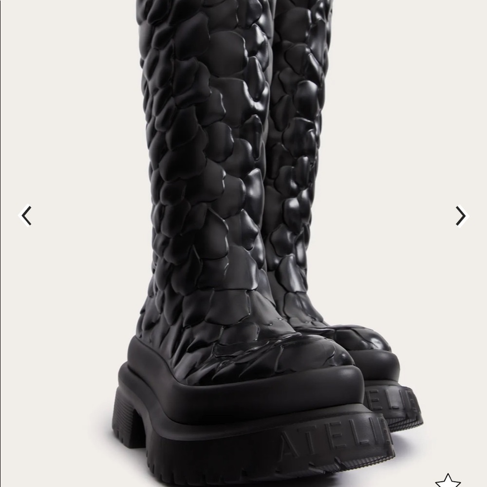 Valentino Atelier Black Rose Boots - Picture 2 of 8
